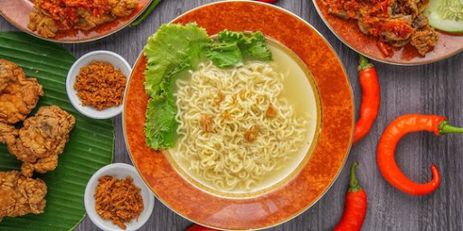 Mie ayam bawang