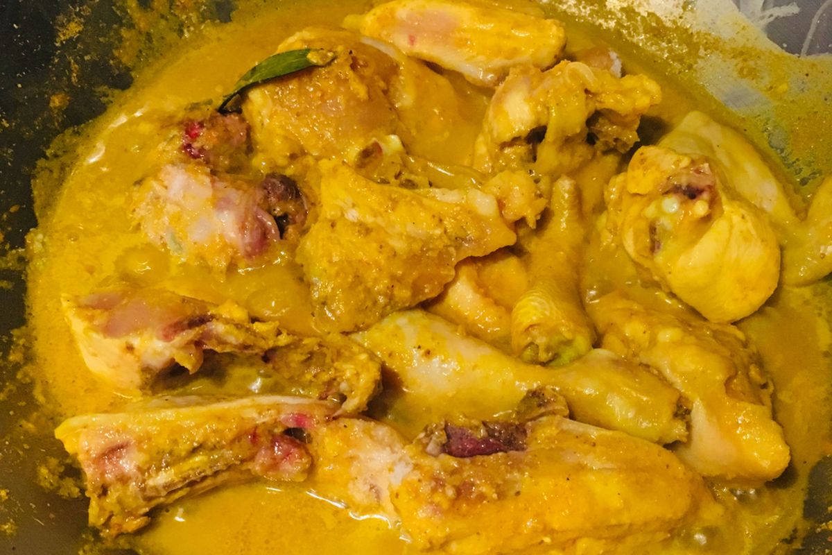 Ayam Bumbu Kuning
