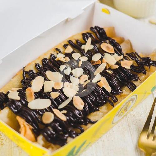 Banana Roll Choco Almond