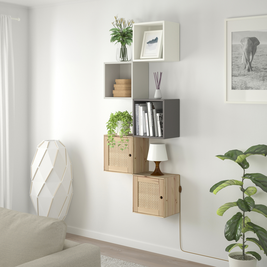 Hiasan Dinding Ruang Tamu