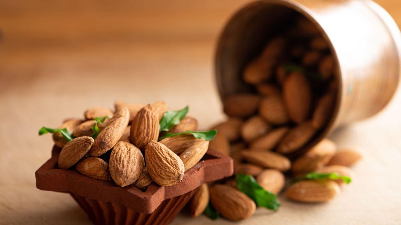 Jenis Kacang Almond