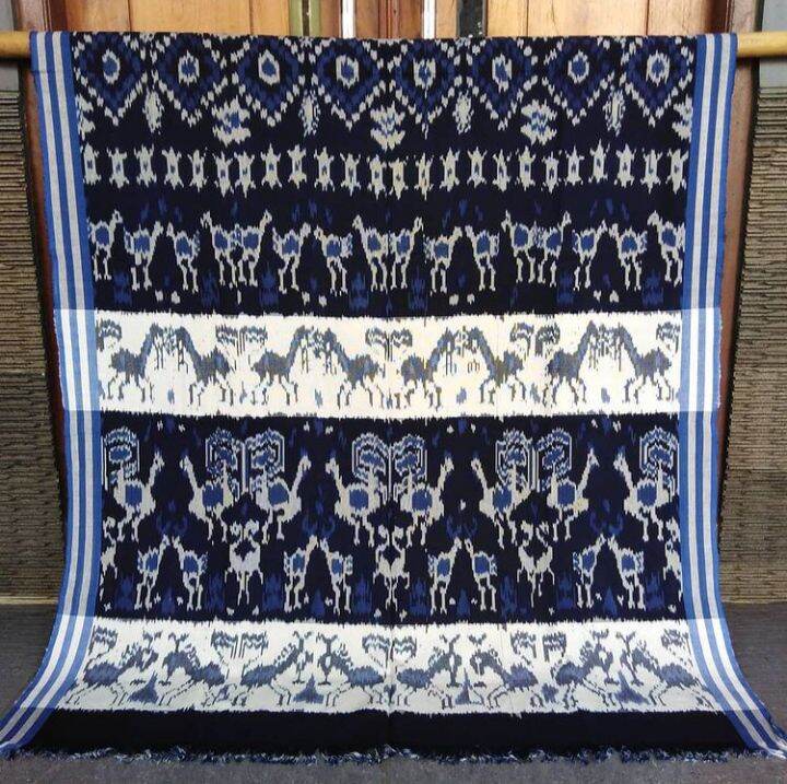 Kain Tenun Sumba