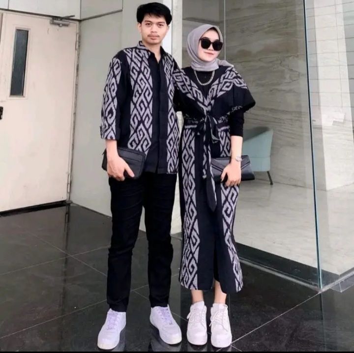 COUPLE