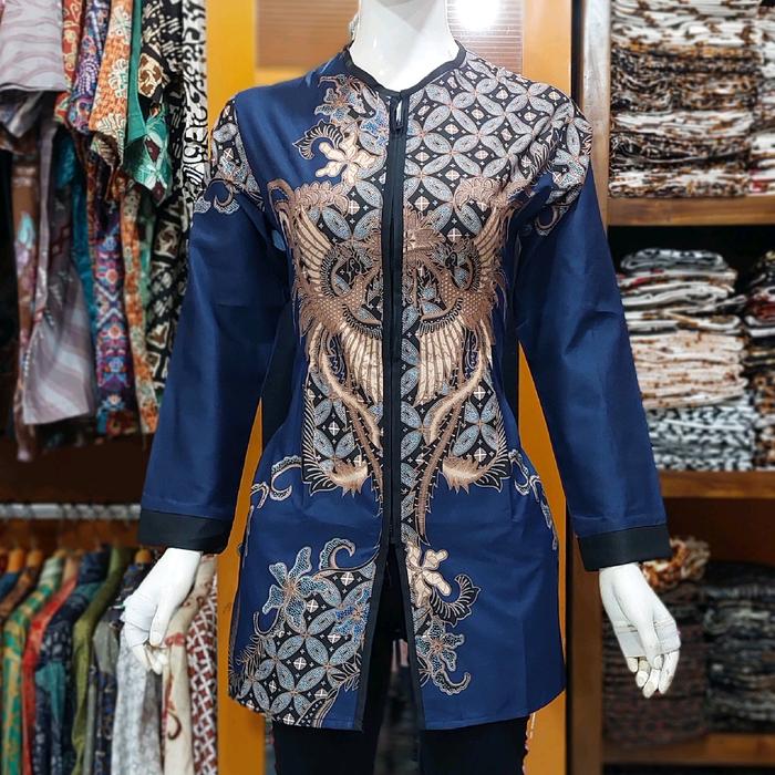 Kemeja batik wanita