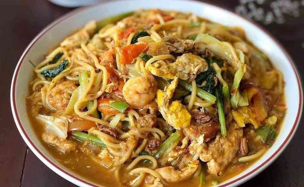 Mie Nyemek Goreng