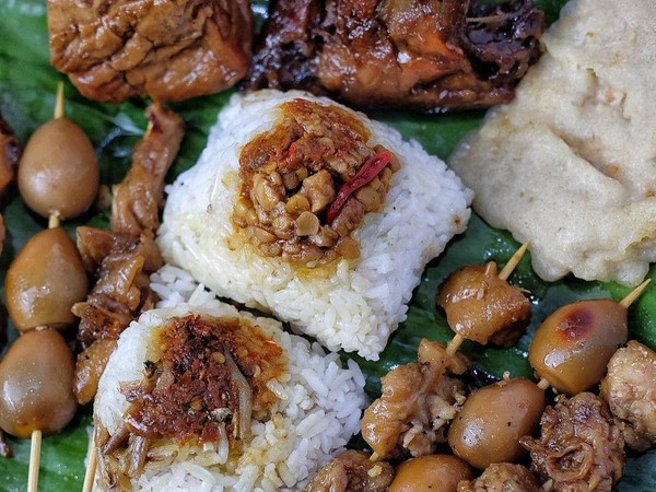 Nasi Kucing