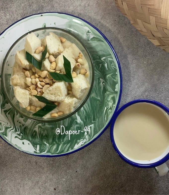 Wedang Roti Susu Jahe