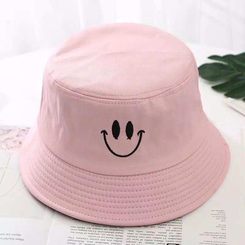 Topi Wanita Kekinian